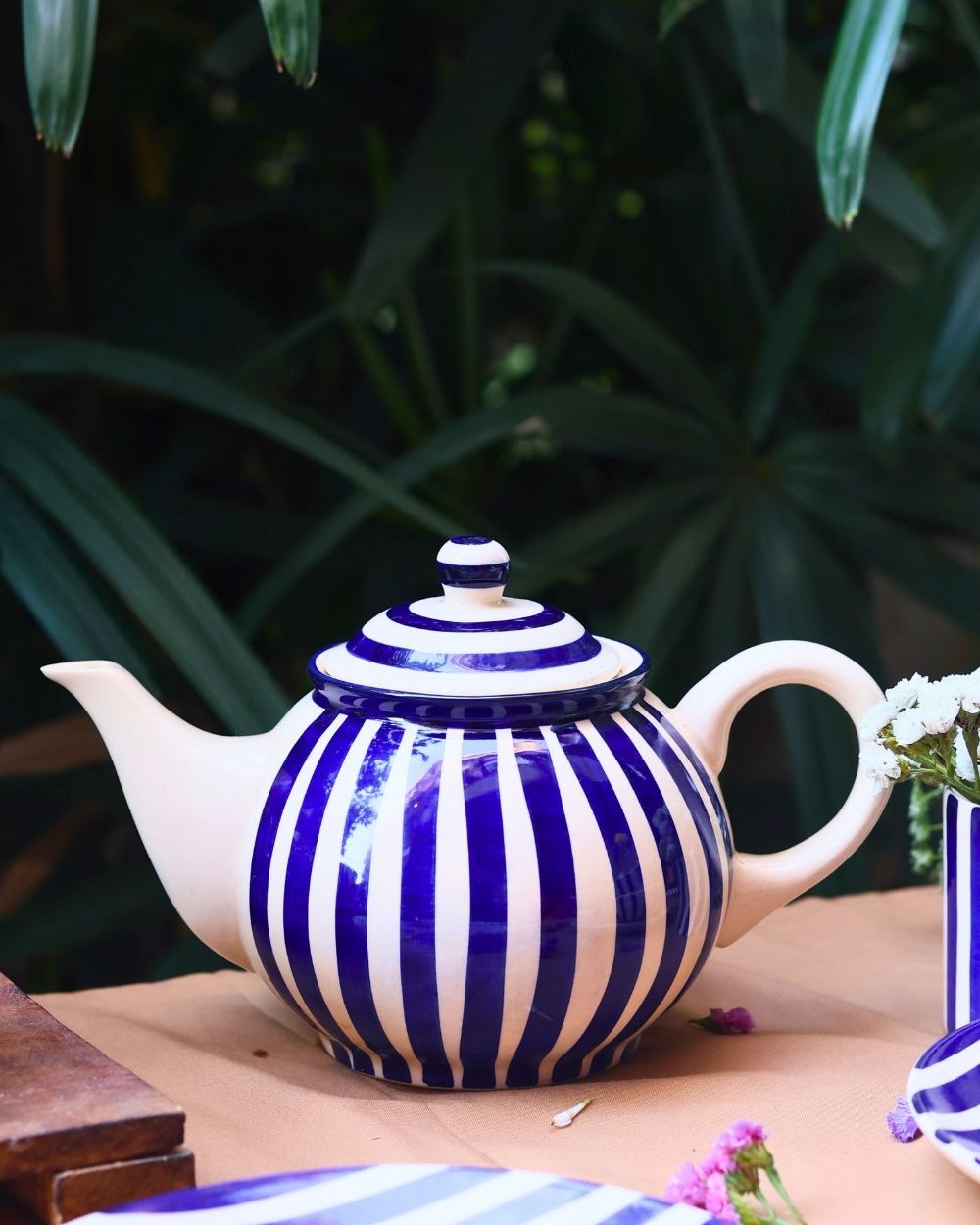 Classic Mediterranean Tea Pot