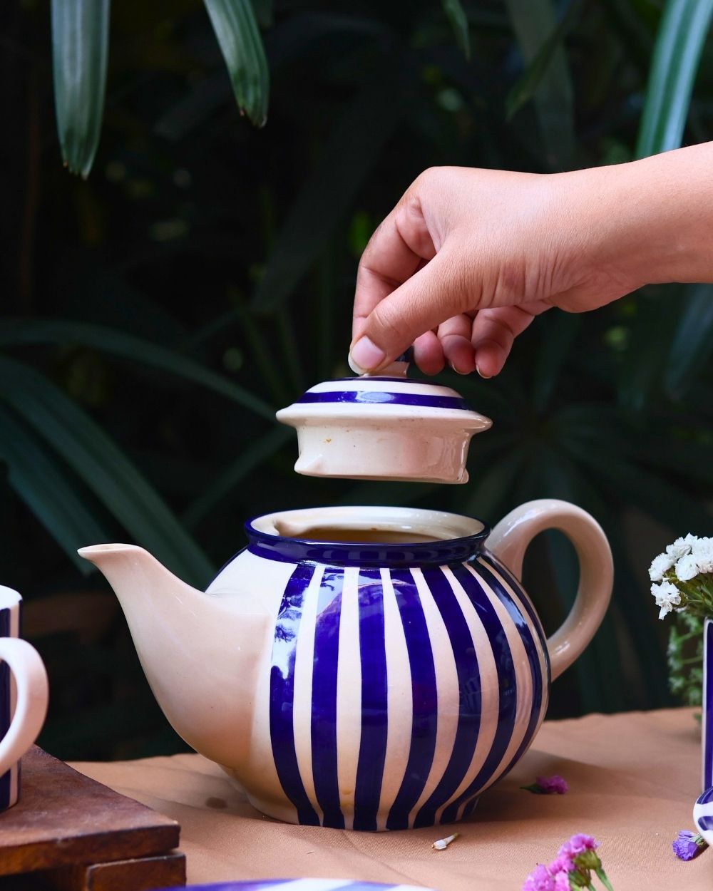 Classic Mediterranean Tea Pot