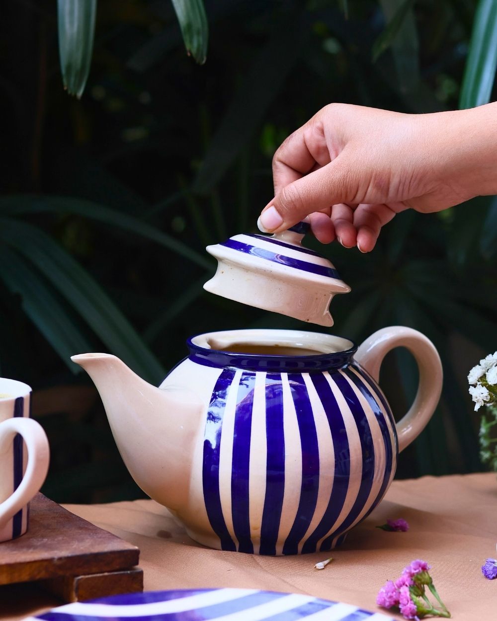 Classic Mediterranean Tea Pot