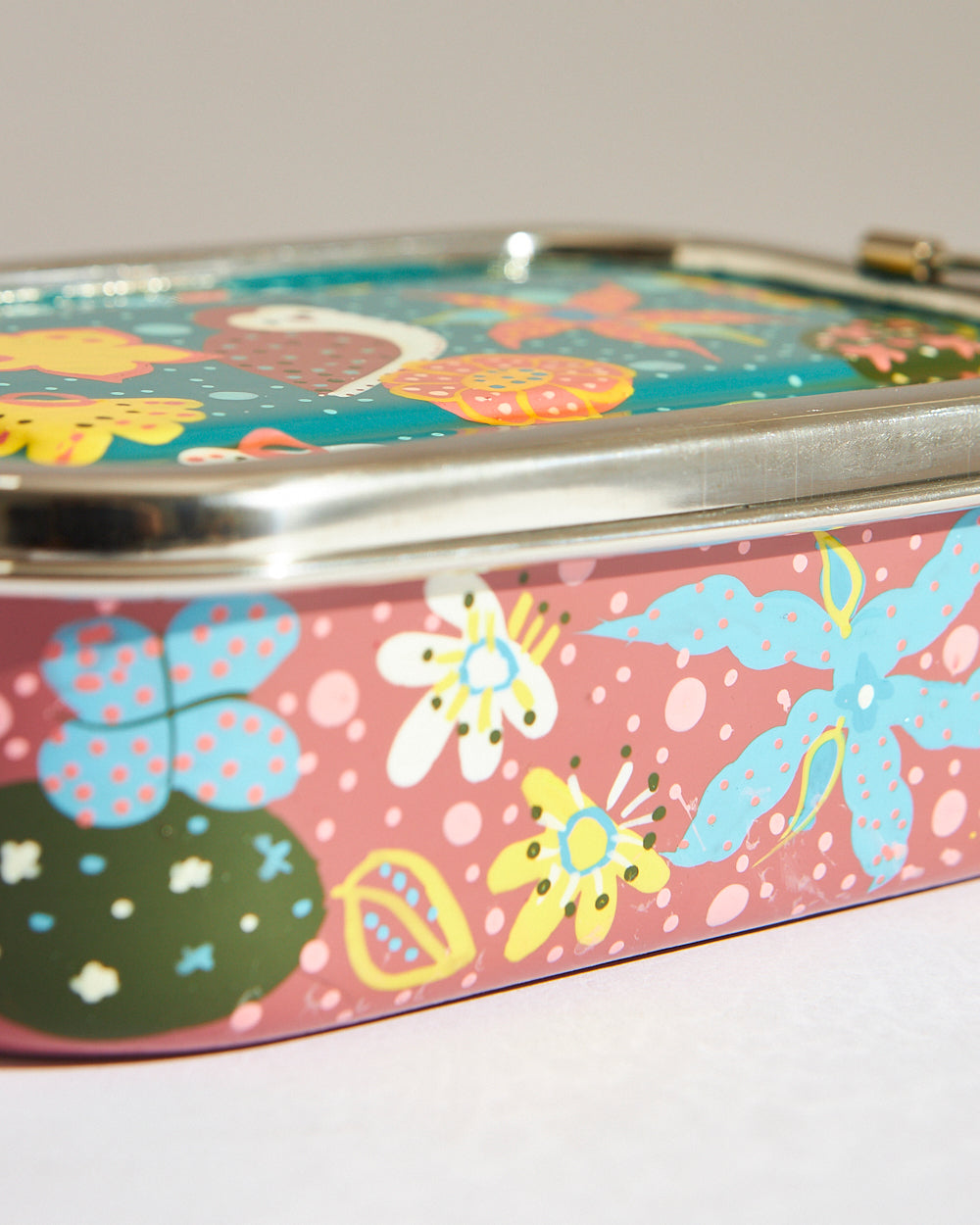 Peranakan Tales, Batik Tiffin Box