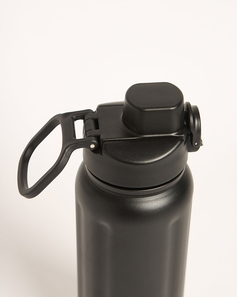 Niagra Vacuum Bottle, 750ml - Black